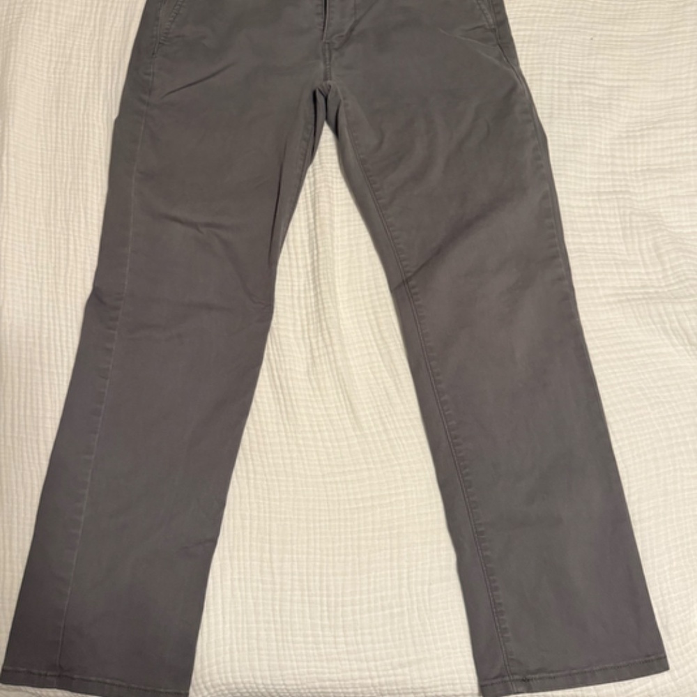 Signature by Levi Strauss Men's Khaki pants